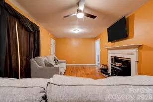 327 Woodside Dr, Shelby, NC 28150 - Photo 3