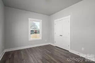 318 Sunrise Cir, Shelby, NC 28150 - Photo 17