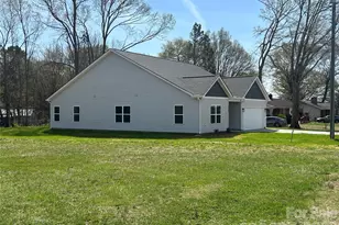 318 Sunrise Cir, Shelby, NC 28150 - Photo 33