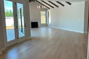 3015 Five Crk Rd, Charlotte, NC 28213 - Photo 9