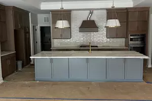 3015 Five Crk Rd, Charlotte, NC 28213 - Photo 5