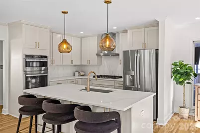 2130 Hassell Place, Charlotte, NC 28209 - Photo 13