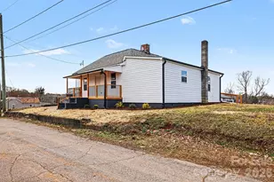 214 Eastview St, Morganton, NC 28655 - Photo 3