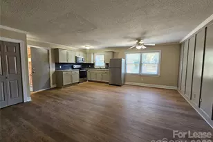 718 E Maple Ave, Gastonia, NC 28054 - Photo 3