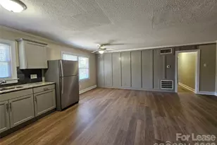 718 E Maple Ave, Gastonia, NC 28054 - Photo 5