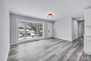 2621 Sherry Ln, Gastonia, NC 28054 - Photo 9