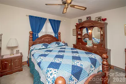 7218 Lakeside Drive N, Charlotte, NC 28212 - Photo 11