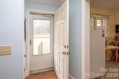 7218 Lakeside Drive N, Charlotte, NC 28212 - Photo 3