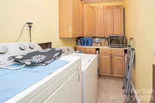 7218 Lakeside Dr N, Charlotte, NC 28212 - Photo 21