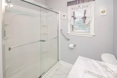 7218 Lakeside Drive N, Charlotte, NC 28212 - Photo 13