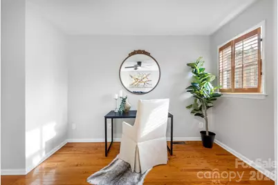 320 W 10th Street, Charlotte, NC 28202 - Photo 17