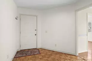 605 Red Oak Dr, Hendersonville, NC 28791 - Photo 3