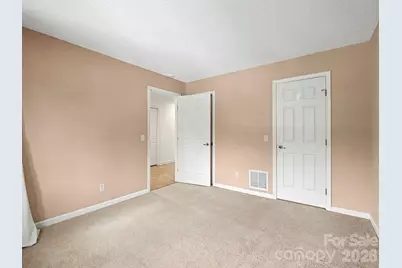 605 Red Oak Drive, Hendersonville, NC 28791 - Photo 31