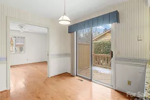 605 Red Oak Dr, Hendersonville, NC 28791 - Photo 7