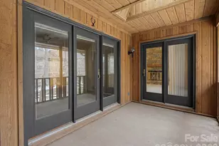 605 Red Oak Dr, Hendersonville, NC 28791 - Photo 37