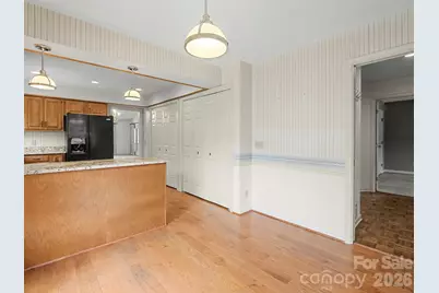 605 Red Oak Drive, Hendersonville, NC 28791 - Photo 7