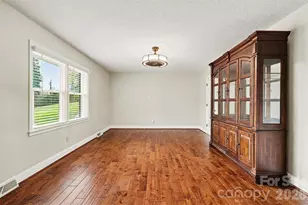 204 Country Club Cir, Shelby, NC 28150 - Photo 7