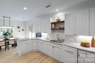 3431 Royal Crest Dr, Charlotte, NC 28210 - Photo 19