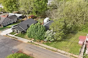 234 S Ervin Ave, Newton, NC 28658 - Photo 19