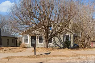 234 S Ervin Ave, Newton, NC 28658 - Photo 1