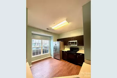 8056 Stoneham Court, Matthews, NC 28105 - Photo 5