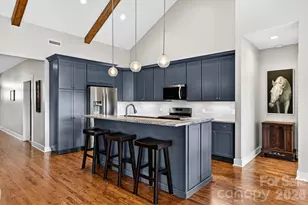 70 Copper Crk Ln, Hendersonville, NC 28739 - Photo 5