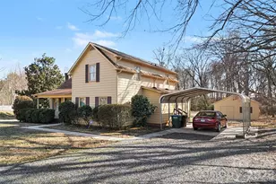 2116 Rice Rd, Matthews, NC 28105 - Photo 3