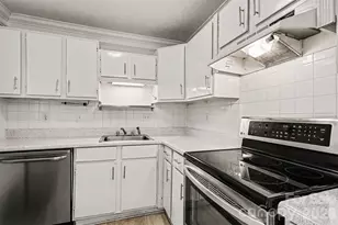 7992 Shady Oak Trail, Charlotte, NC 28210 - Photo 7