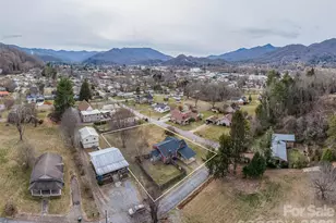 132 Maxwell St, Waynesville, NC 28786 - Photo 21