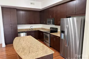 4620 Piedmont Row Dr, Charlotte, NC 28210 - Photo 3