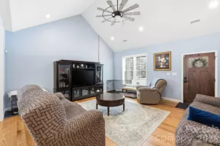 1196 Cape Hickory Rd, Hickory, NC 28601 - Photo 9