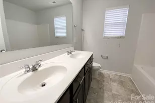 3605 Moorhen Dr, Charlotte, NC 28216 - Photo 17