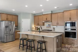 2011 Frangrans Ln, Fort Mill, SC 29707 - Photo 5