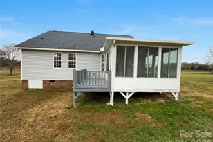 1617 Maurice Trull Rd, Wingate, NC 28174 - Photo 5