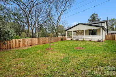 2305 Sanders Avenue, Charlotte, NC 28216 - Photo 23
