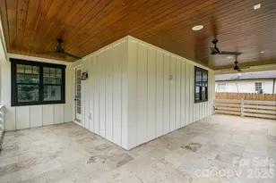 2305 Sanders Ave, Charlotte, NC 28216 - Photo 21