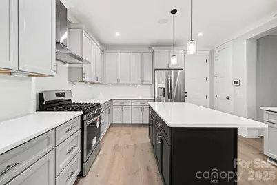 2305 Sanders Avenue, Charlotte, NC 28216 - Photo 3