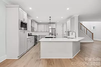 2305 Sanders Avenue, Charlotte, NC 28216 - Photo 3