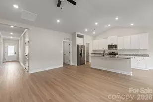 3614 Narrow Ln, Charlotte, NC 28215 - Photo 3