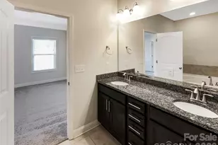 9428 Carneros Creek Rd, Charlotte, NC 28214 - Photo 13