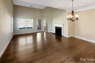 9428 Carneros Creek Rd, Charlotte, NC 28214 - Photo 3