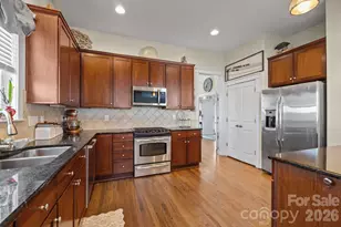 160 Wesleyan Dr, Mcadenville, NC 28101 - Photo 9