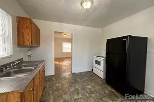 203 Circle Dr, Mount Airy, NC 27030 - Photo 5