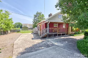 24 Belle Meade Dr, Waynesville, NC 28786 - Photo 3