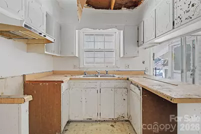 5001 Sycamore Drive, Hope Mills, NC 28348 - Photo 15