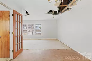 5001 Sycamore Dr, Hope Mills, NC 28348 - Photo 9