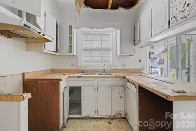 5001 Sycamore Drive, Hope Mills, NC 28348 - Photo 15