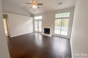 2326 Linda Lou Ct, Charlotte, NC 28213 - Photo 3