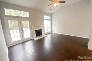 2326 Linda Lou Ct, Charlotte, NC 28213 - Photo 7