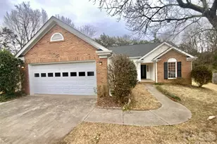 2326 Linda Lou Ct, Charlotte, NC 28213 - Photo 1